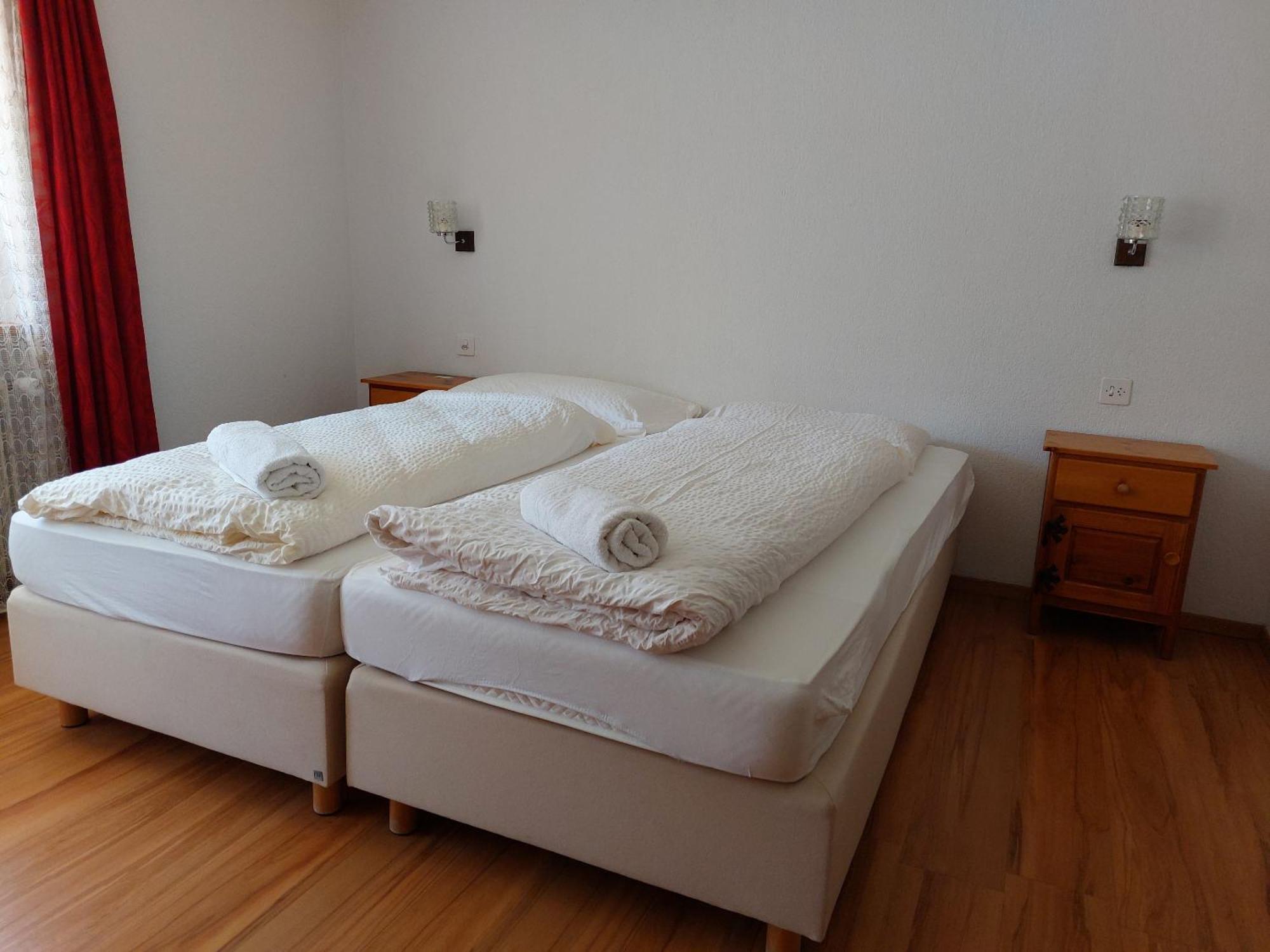Bed & Breakfast Alpenroesli 2*